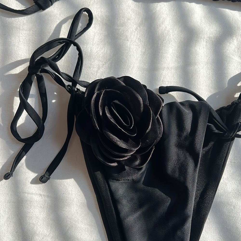Bikini set - Picture 2 of 3